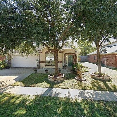 2723 Honey Suckle Dr, Grand Prairie, TX 75052