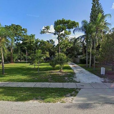 2747 Adrian Ave, Largo, FL 33774