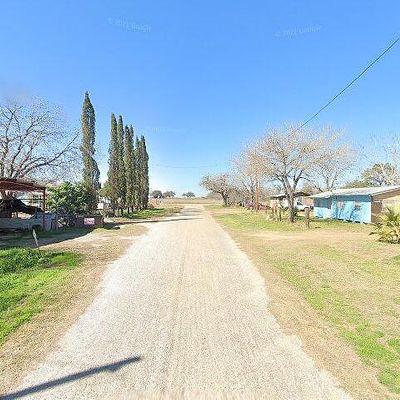 278 W 6 Th St, Leming, TX 78050