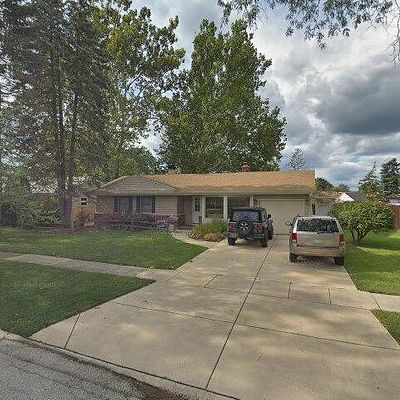 28 Evergreen St, Elk Grove Village, IL 60007