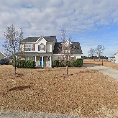 280 Sunflower St, Raeford, NC 28376