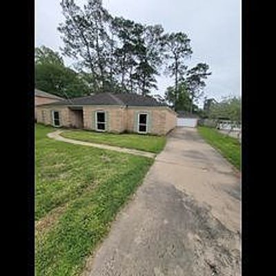 2806 Colonial Dr, Dickinson, TX 77539