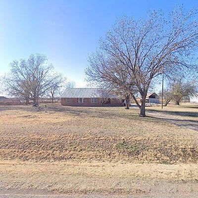 2820 Peterson Rd S, Iowa Park, TX 76367