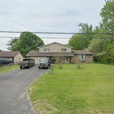 2843 N Otter Creek Rd, Monroe, MI 48161