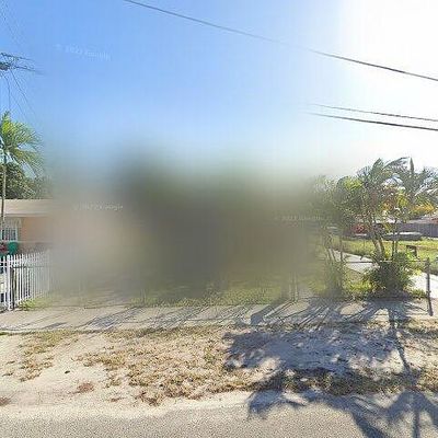 2882 Nw 98 Th St, Miami, FL 33147