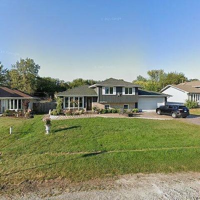 28 W730 High Lake Rd, West Chicago, IL 60185
