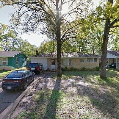 2913 Edgewood Dr, Pine Bluff, AR 71603