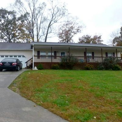 298 Money Maker Ln, Jacksboro, TN 37757