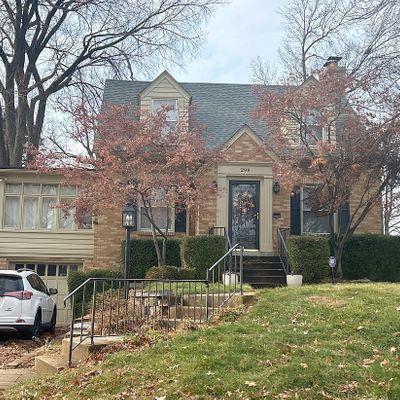 299 Elm Ave, Saint Louis, MO 63122