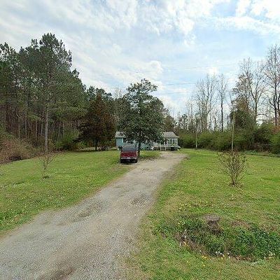 395 Log Cabin Rd, Teachey, NC 28464