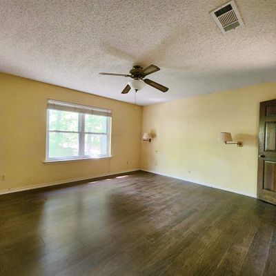 4 Randal Cv, Maumelle, AR 72113