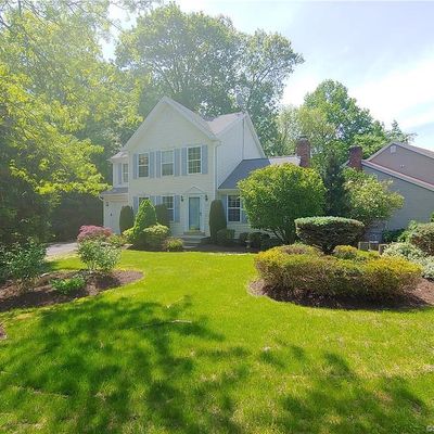 40 Acorn Ln, Milford, CT 06461