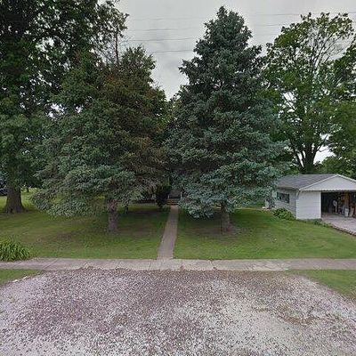 401 S Dey St, Morrisonville, IL 62546