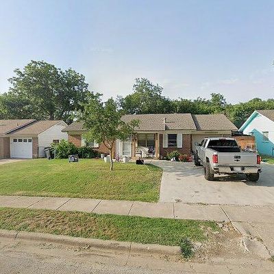 401 Vaden Ave, Fort Worth, TX 76140