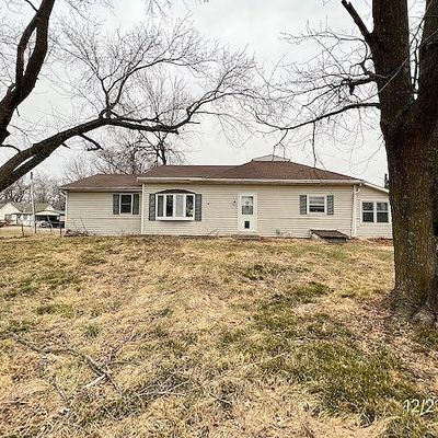 403 E State Route P, Clarksdale, MO 64430