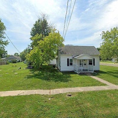 404 E Franklin St, Mount Sterling, IL 62353