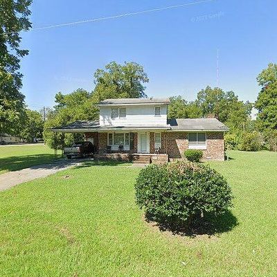 404 S Webb St, Selma, NC 27576