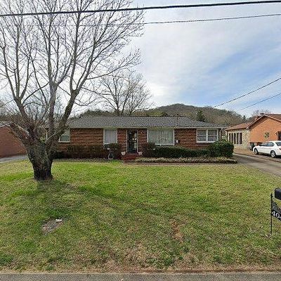 4049 Meadow Hill Dr, Nashville, TN 37218