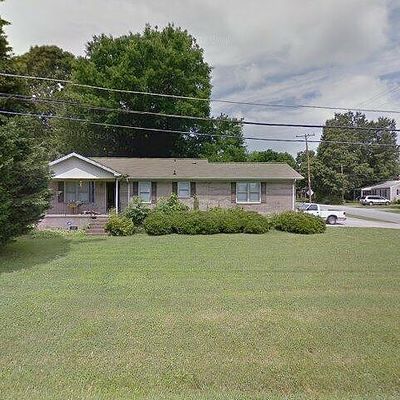 409 N Fourth St, Mebane, NC 27302