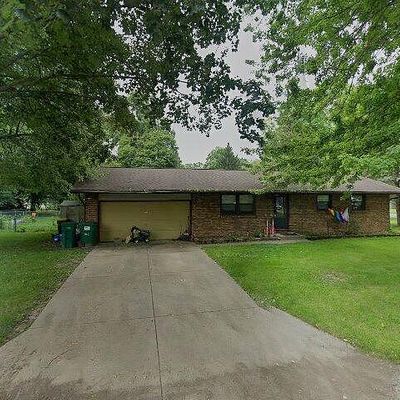 410 E Vine St, Vicksburg, MI 49097