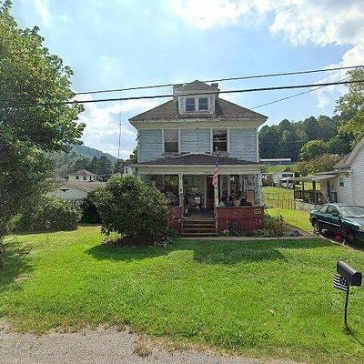 410 Meadow Ave, Mannington, WV 26582