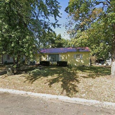 411 Louise Ave, Clinton, MO 64735