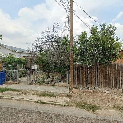 412 Garza St, Laredo, TX 78040