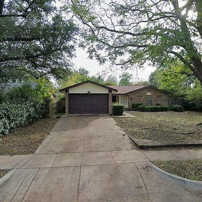 413 W Ash Ln, Euless, TX 76039