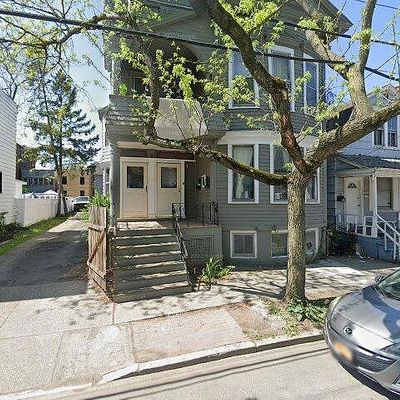 416 1 St St, Albany, NY 12206