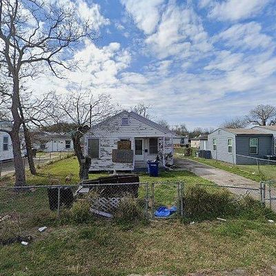 421 Breckenridge Dr, Corpus Christi, TX 78408