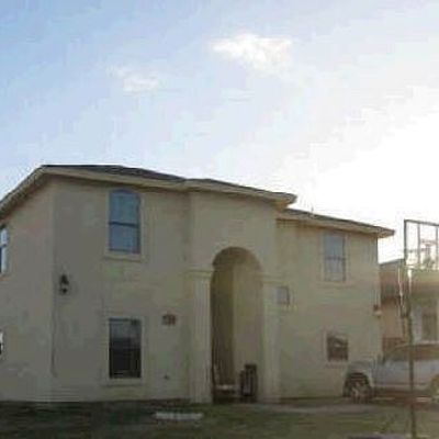 4219 Manzanillo St, Laredo, TX 78046