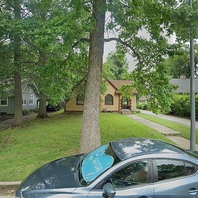 424 E 70 Th Ter, Kansas City, MO 64131