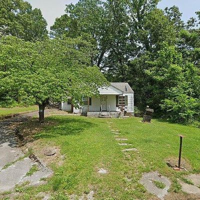 424 Montclair Dr, Rossville, GA 30741