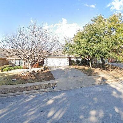 428 Caviness Dr, Grapevine, TX 76051