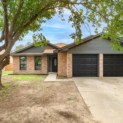 428 Rifleman Trl, Arlington, TX 76002