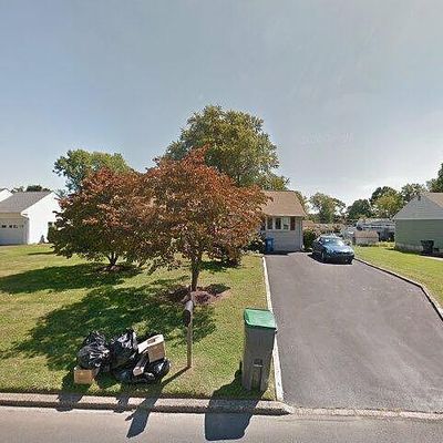 43 Holly Dr, Hatboro, PA 19040