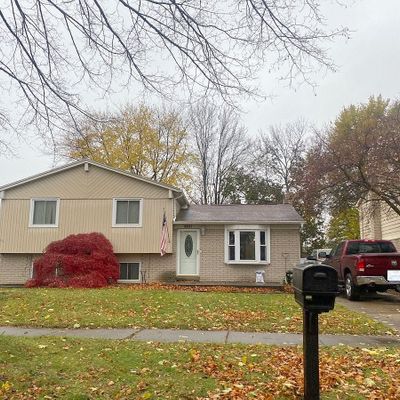 43171 Hartwick Dr, Sterling Heights, MI 48313