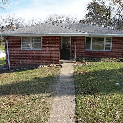 433 Christie Ln, Pleasant Hill, IA 50327