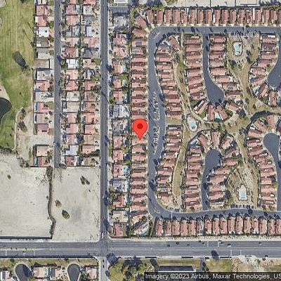 43791 Calle Las Brisas W, Palm Desert, CA 92211