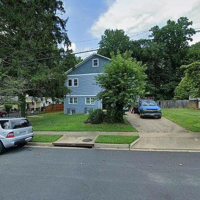 3404 Country Hill Dr, Fairfax, VA 22030