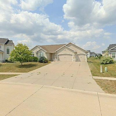 3435 Beechwood Ln, Marion, IA 52302