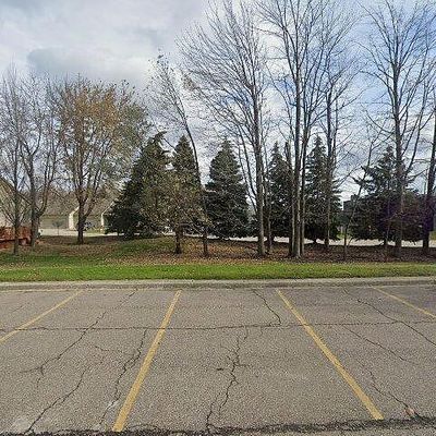 35215 Kings Forest Blvd, Clinton Township, MI 48035