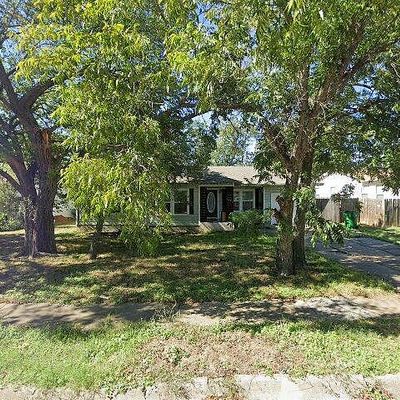 3541 Parker Rd E, Haltom City, TX 76117