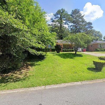 3543 Greenbriar Rd E, Macon, GA 31204