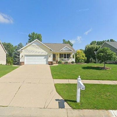 357 Creekwood Cir, Linden, MI 48451