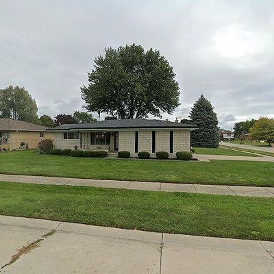 35722 Devereaux Rd, Clinton Township, MI 48035