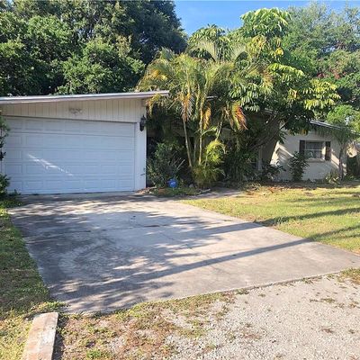 3579 Plantation Dr, Sarasota, FL 34231