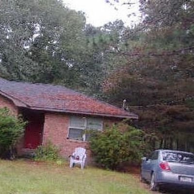 360 Fantasia Dr Ne, Ludowici, GA 31316