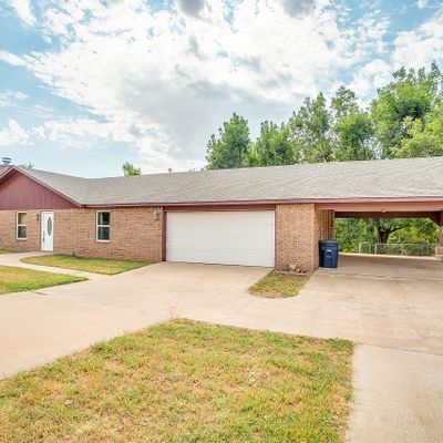 3601 W Chestnut Ave, Enid, OK 73703