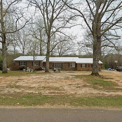 3604 Hines Gin Rd, Selmer, TN 38375